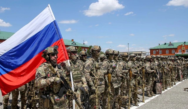 TST: Quân Nga tiến gần thủ đô Kiev, Ukraine ra lệnh sơ tán khẩn – Tuyên bố của ông Putin làm dậy sóng phương Tây