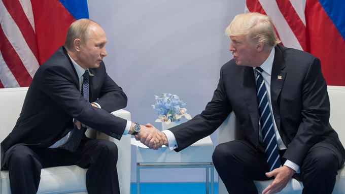 Tổng thống Nga Putin tặng Donald Trump một món quà đặc biệt và ông Steven Witkoff mang quà về Mỹ