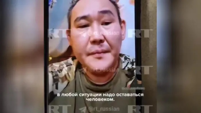 Đoạn video gây sốt về cuộc pha cận chiến giữa lính Nga và Ukraine, Elon Musks bình luận