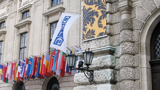 Nga sẽ không thể không đáp trả nếu EU sử dụng tài sản bị đóng băng của Nga