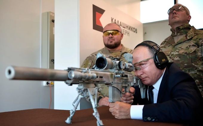 Tổng thống Putin: Quân đội thế giới có thể học hỏi từ Nga