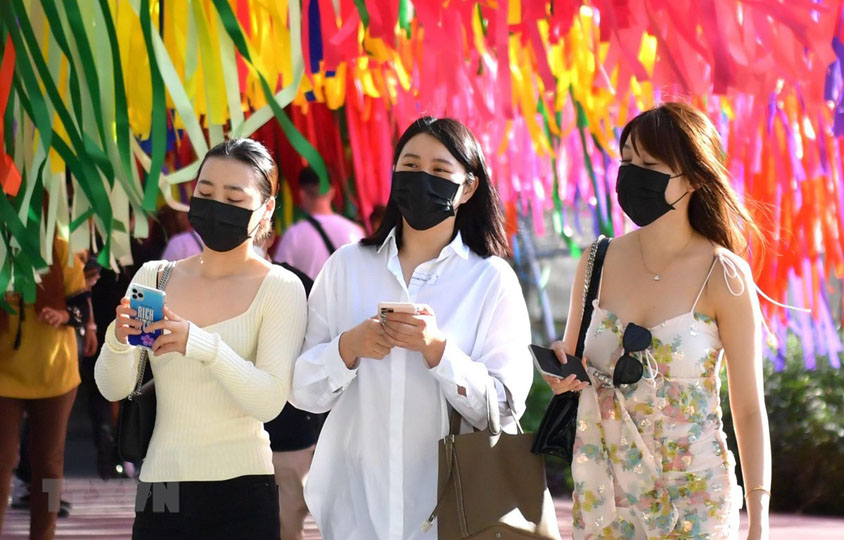 Dịch COVID-19: Thái Lan phạt nặng những ai trốn cách ly