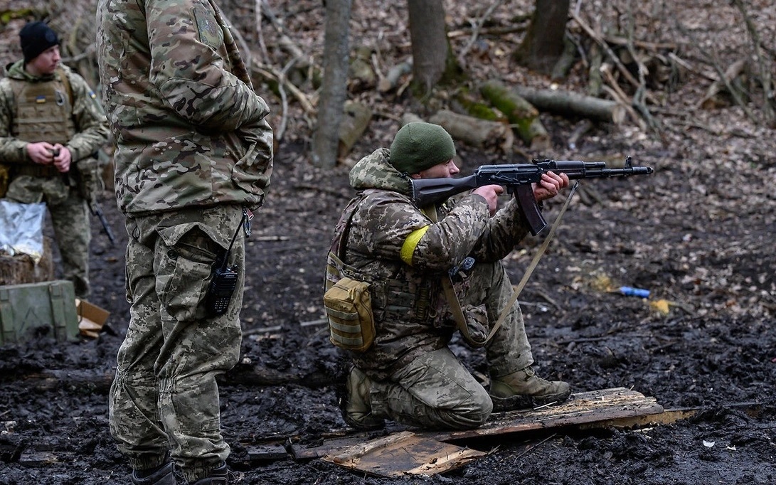 Chỉ huy Ukraine đề xuất nghĩa vụ quân sự đối với cư dân là người nước ngoài
