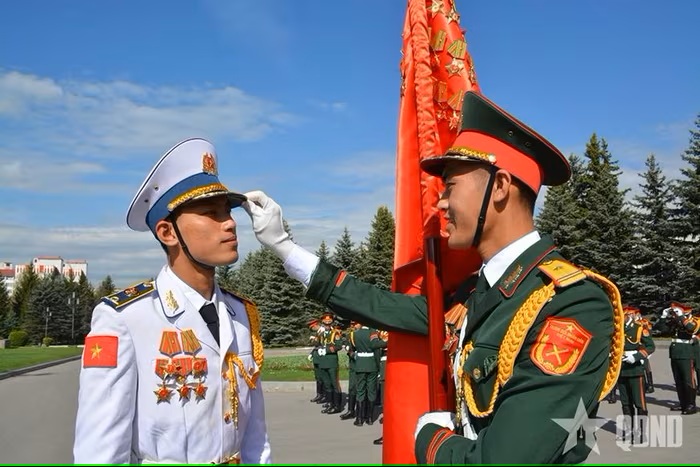 Đoàn QĐND Việt Nam tham gia Lễ duyệt binh trên Quảng trường Đỏ tập luyện buổi đầu tiên
