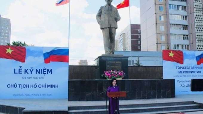 Ở quê hương Lenin kỷ niệm 135 năm ngày sinh Bác Hồ