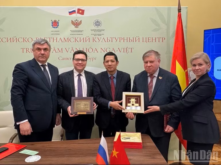 Tầm quan trọng của Đại hội XIV đối với sự phát triển quan hệ Nga-Việt