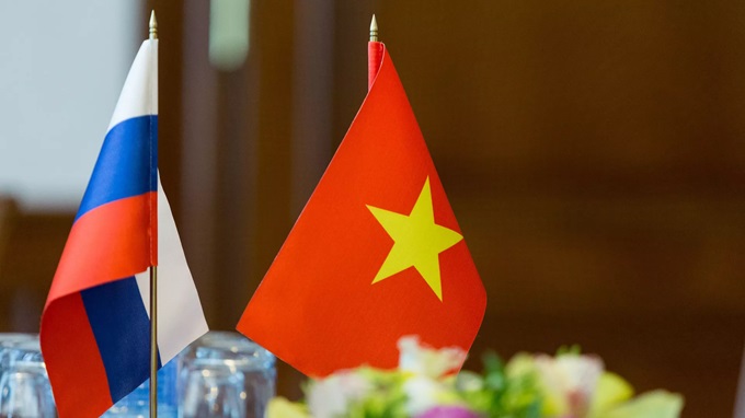 Việt Nam hợp tác với Nga chuẩn bị nhân lực phát triển lò phản ứng hạt nhân mới