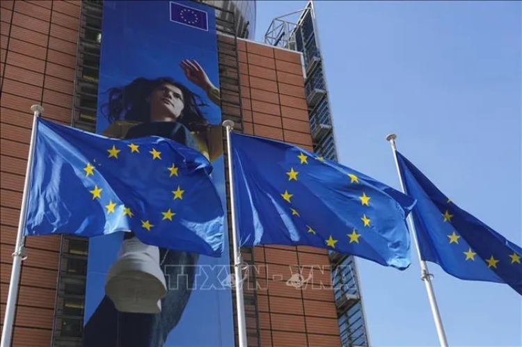 EU sẽ 'đáp trả tương xứng' nếu Mỹ áp thuế 25%