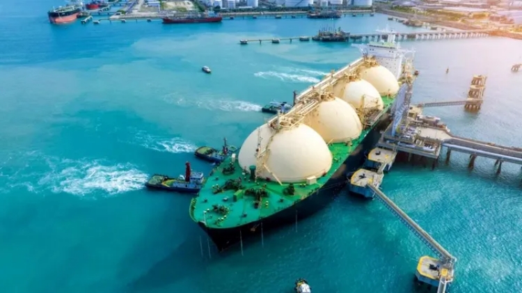 EU còn lâu mới thoát được khí đốt Nga, 'nước xa' từ Mỹ và Qatar có cứu được 'lửa gần' đang bùng cháy ở châu Âu?
