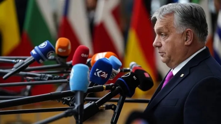 Thủ tướng Hungary nói phương Tây đã bơm hơn 300 tỷ USD vào Ukraine