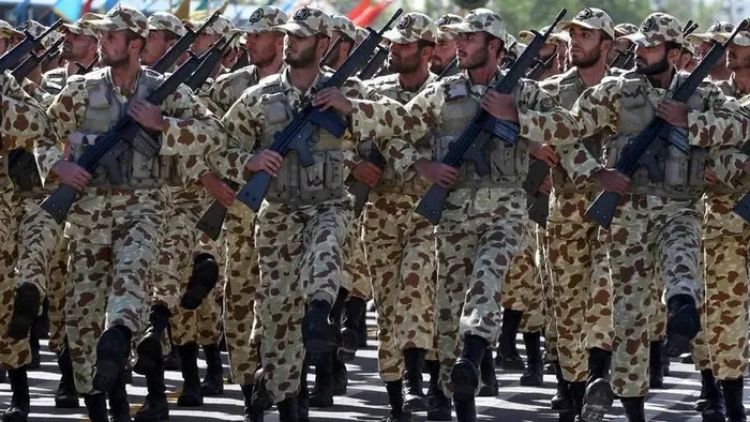 Iran: 110.000 dân quân tình nguyện diễn tập quân sự quy mô lớn