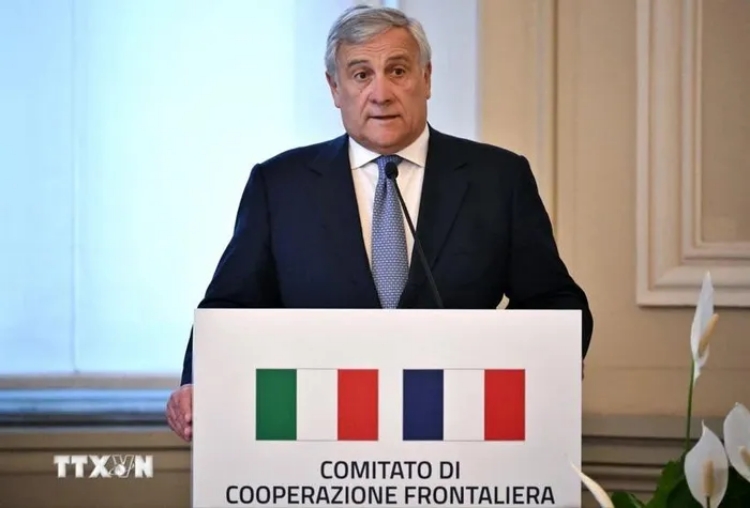 Italy khẳng định với Nga không phải là kẻ thù của bất kỳ ai