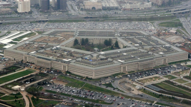 Đội ngũ của Trump chuẩn bị thanh lọc Lầu Năm Góc