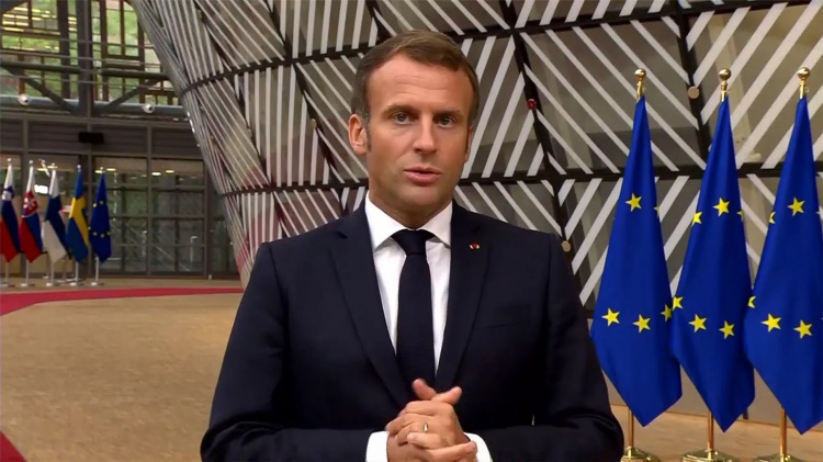Quốc hội Pháp sẽ xem xét nghị quyết luận tội ông Macron