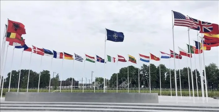 NATO thảo luận về kịch bản tiềm năng để kết thúc xung đột ở Ukraine