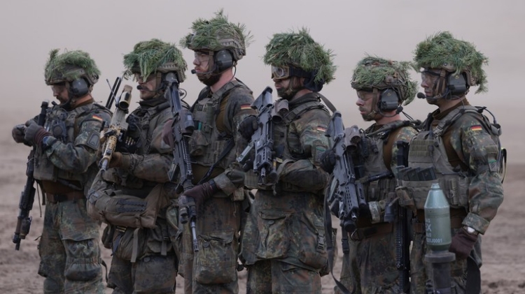 Các quốc gia NATO ở châu Âu lên kế hoạch triển khai quân đội ở Ukraine