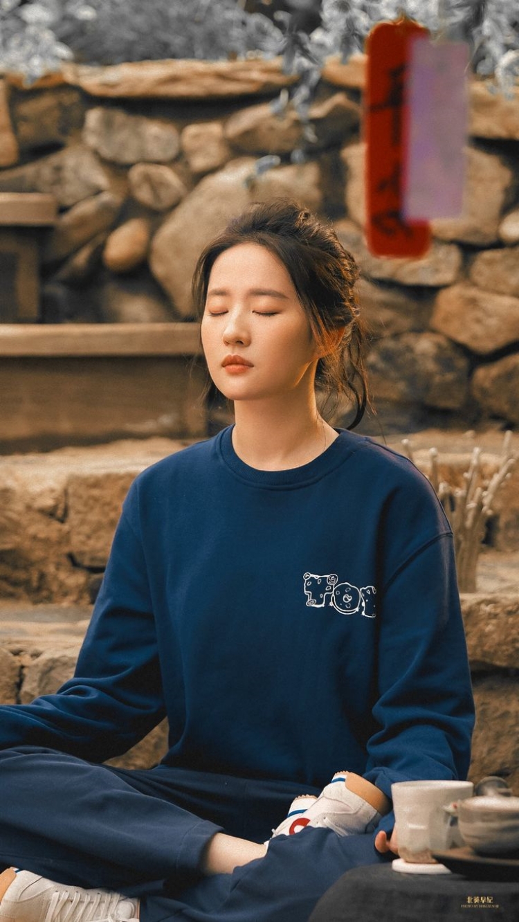 Phụ nữ 40 tuổi có phúc khí hay không, nhìn vào 6 chi tiết này là rõ!