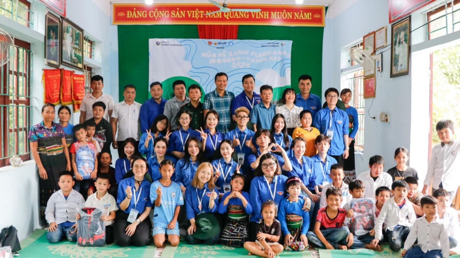 Sinh viên Việt Nam tại Nga tích cực tham gia các hoạt động thiện nguyện