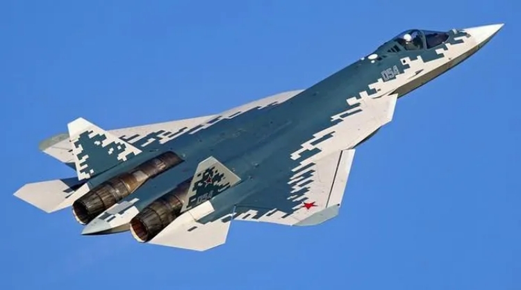 Ai là khách hàng đầu tiên của Su-57?