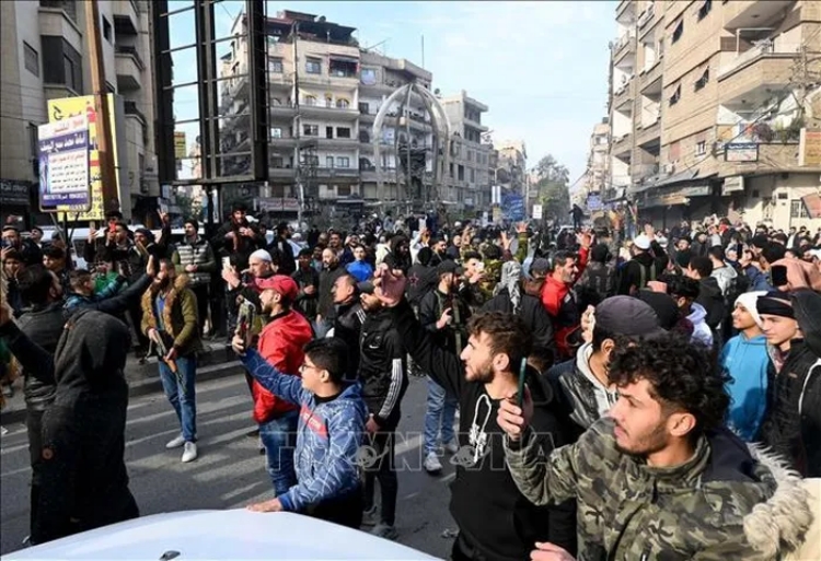 Syria kêu gọi phương Tây bãi bỏ biện pháp trừng phạt