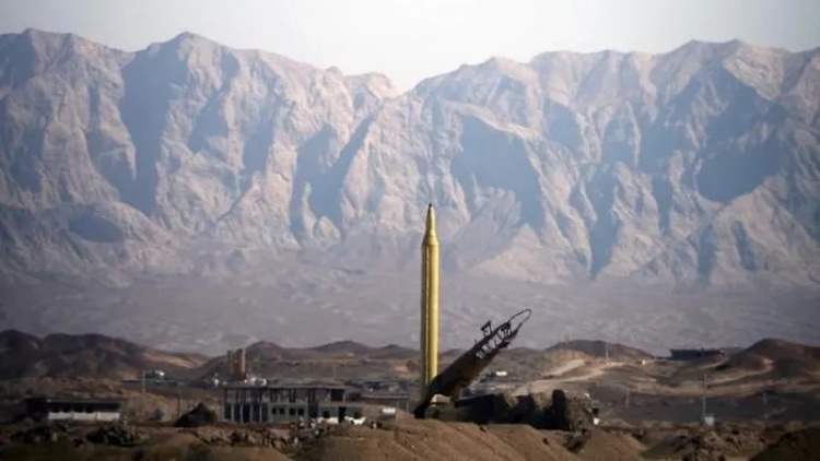 'So găng' kho tên lửa Iran và Israel