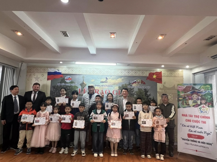 Nước Nga qua con mắt thiếu nhi Việt Nam