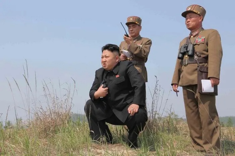 Ông Kim Jong-un tuyên bố tăng số lượng vũ khí hạt nhân