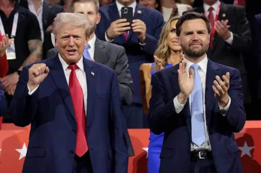Đằng sau cuộc điện đàm giữa ông Donald Trump và Tổng thống Ukraine