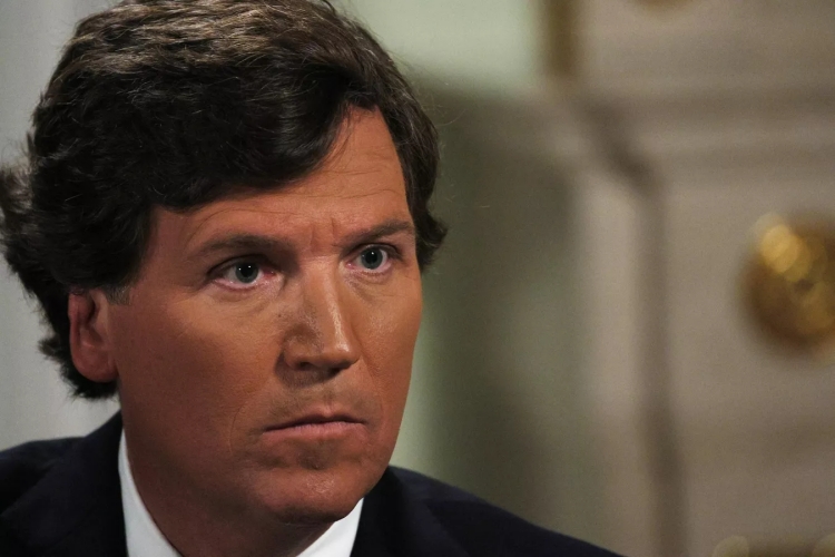 Nhà báo Mỹ Tucker Carlson chỉ trích phương Tây chống cựu Tổng thống Syria Bashar al-Assad