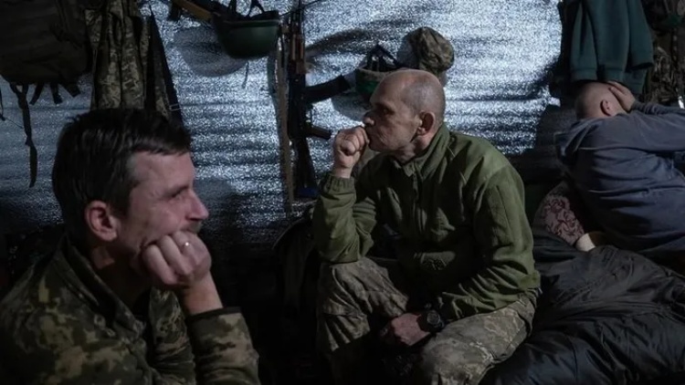 Báo Anh nói quân đội nước này tin rằng Ukraine 'sắp thua'