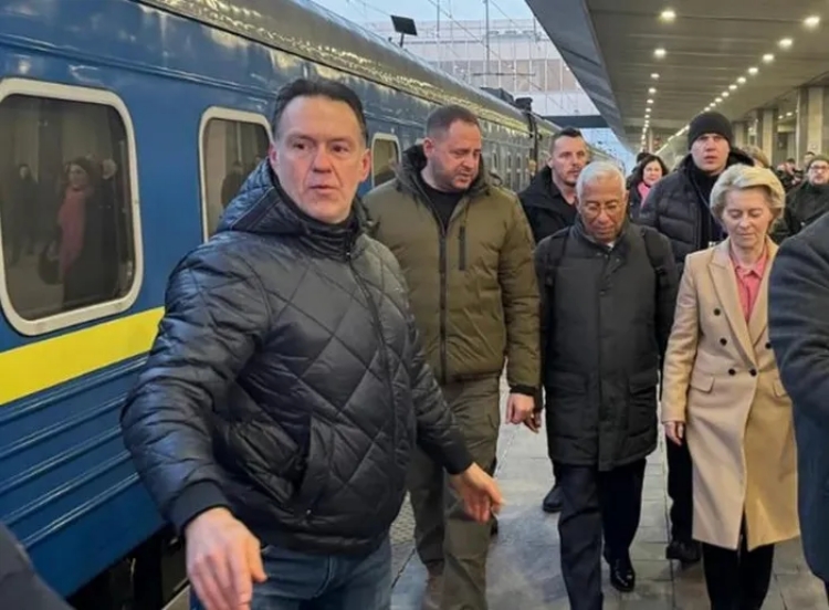Lãnh đạo nhiều quốc gia đi tàu đến thủ đô của Ukraine