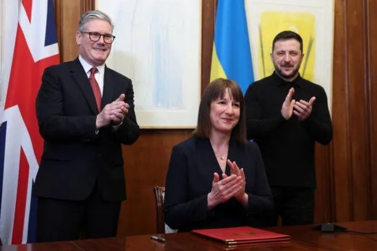Anh cho Ukraine vay gần 3 tỷ USD