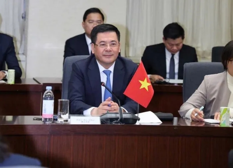 Đề nghị Nhật Bản hỗ trợ Việt Nam triển khai lại dự án nhà máy điện hạt nhân Ninh Thuận