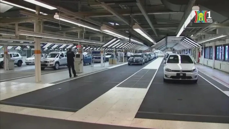 Volkswagen cân nhắc đóng cửa nhà máy tại Đức