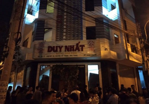 Hàng trăm cảnh sát đột kích trong đêm, bắt hơn 70 người Trung Quốc nghi phạm tội công nghệ cao