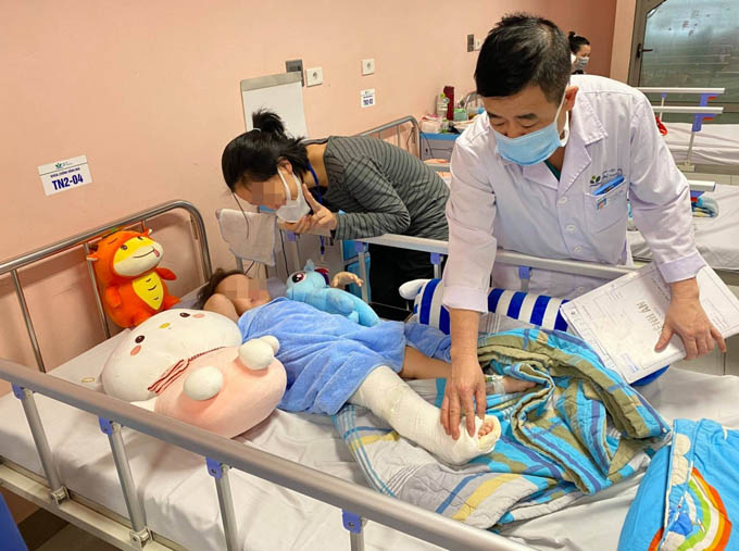 Bé gái rơi từ tầng 12A chung cư đã hồi phục, dự kiến ngày mai xuất viện