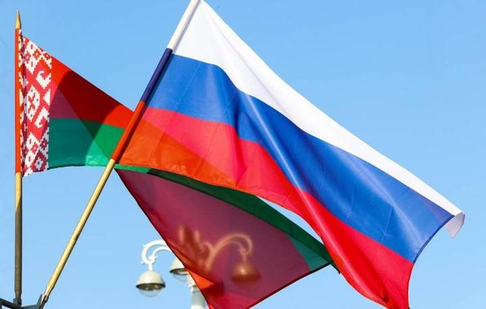 Nga giãn nợ cho Belarus