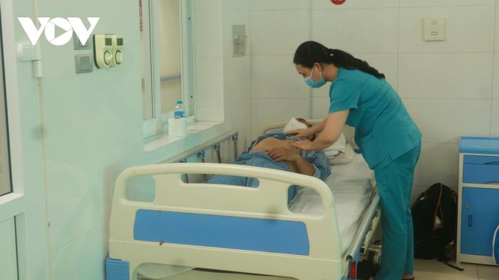 Ngại dịch COVID-19 không đến viện, nhiều ca mắc sốt xuất huyết nguy kịch