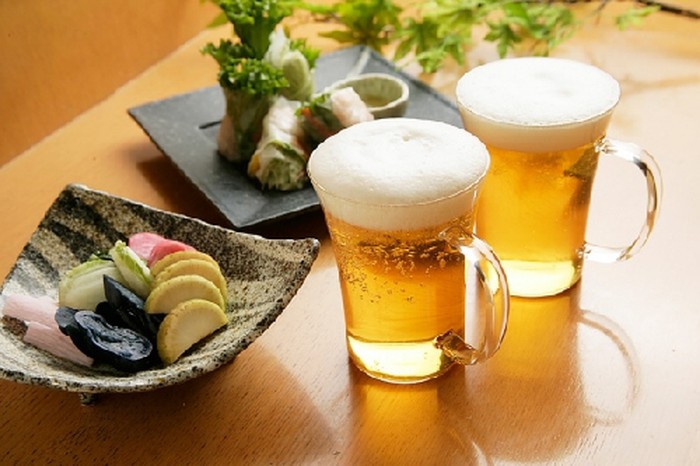 Uống bia điều độ có nhiều lợi ích