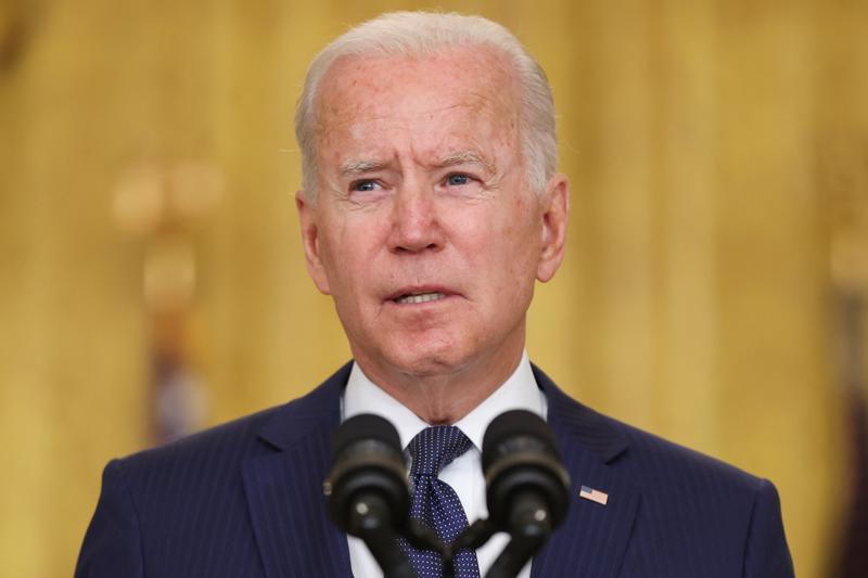 Chiến tranh và lạm phát khiến tỷ lệ ủng hộ ông Biden xuống thấp chưa từng thấy