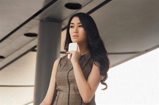 Nếu tôi tố cáo bí mật này, gia đình tôi có thể sụp đổ bất cứ lúc nào