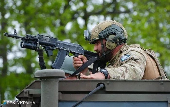 Tướng Ukraine thừa nhận ''tiền tuyến sụp đổ'' trước những đợt tấn công của Nga