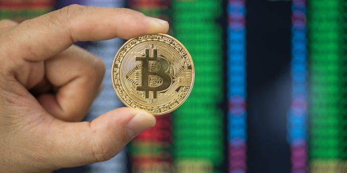 Giá bitcoin hôm nay 25/3: Tăng vọt sau thông báo mới từ Nga