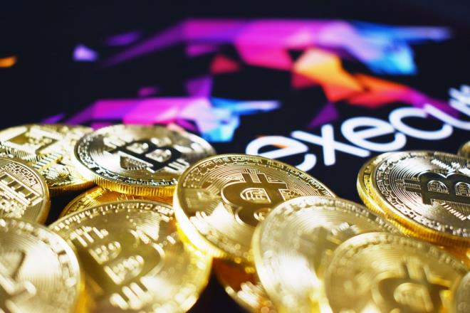 Giá Bitcoin hôm nay 17/11: Bitcoin tăng 'bốc đầu', áp sát sát 17.000 USD