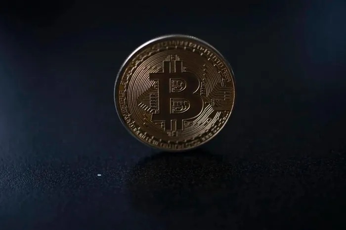 Đồng Bitcoin lập kỷ lục mới khi vượt mốc 93.000 USD