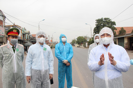 Bí thư, Chủ tịch tỉnh vào 'tâm dịch' kiểm tra, đôn đốc ứng phó COVID-19