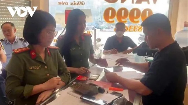Bộ Công an: Có hiện tượng thuê người xếp hàng mua vàng bình ổn