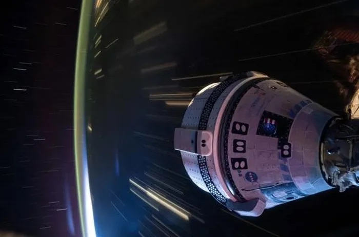 Boeing Starliner lỗi động cơ nặng, phi hành đoàn vẫn kẹt ngoài vũ trụ
