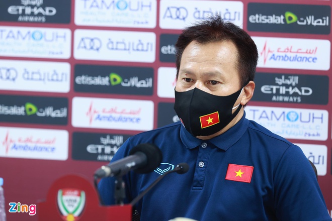 'Tuyển Việt Nam giới thiệu với thế giới tinh thần không từ bỏ'
