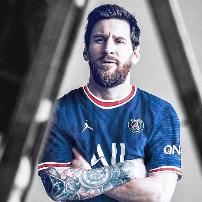 Nóng: Hoàng gia Qatar xác nhận PSG chiêu mộ thành công Messi